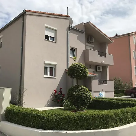 Apartment Karla&Nella Stobrec Exterior photo